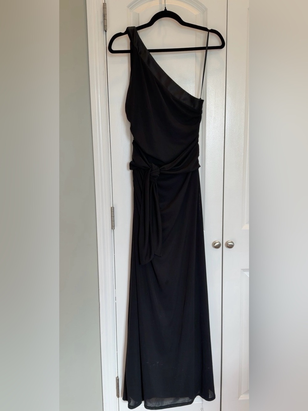 Laundry by Shelli Segal Black One Shoulder Gown Dress Size 6